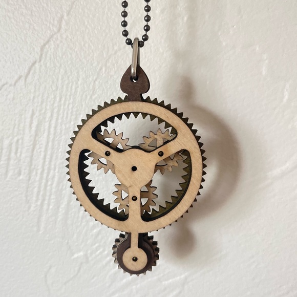 Steampunk Wooden Kinetic Planetary Gear Necklace - Picture 4 of 5